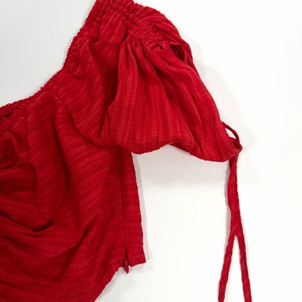 Lulu’s Red Ruched Crop Top – Size M - Picture 4 of 10